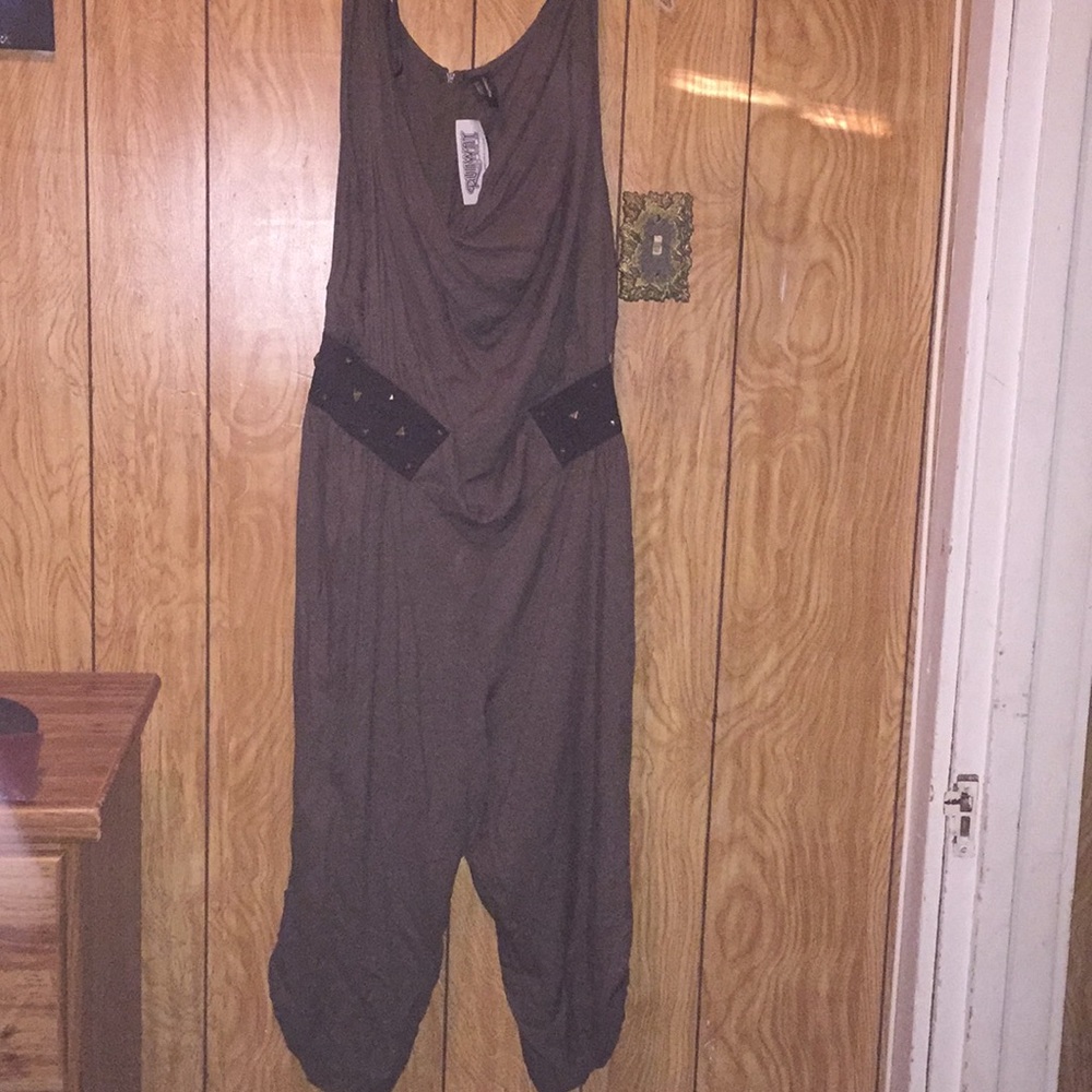 Navy Green Capri jumpsuit - Size 12